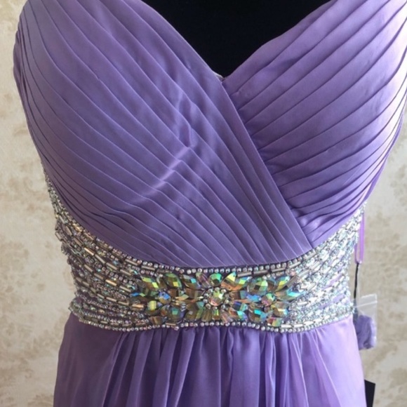 BNWT La Femme chiffon beaded gown - Picture 3 of 9